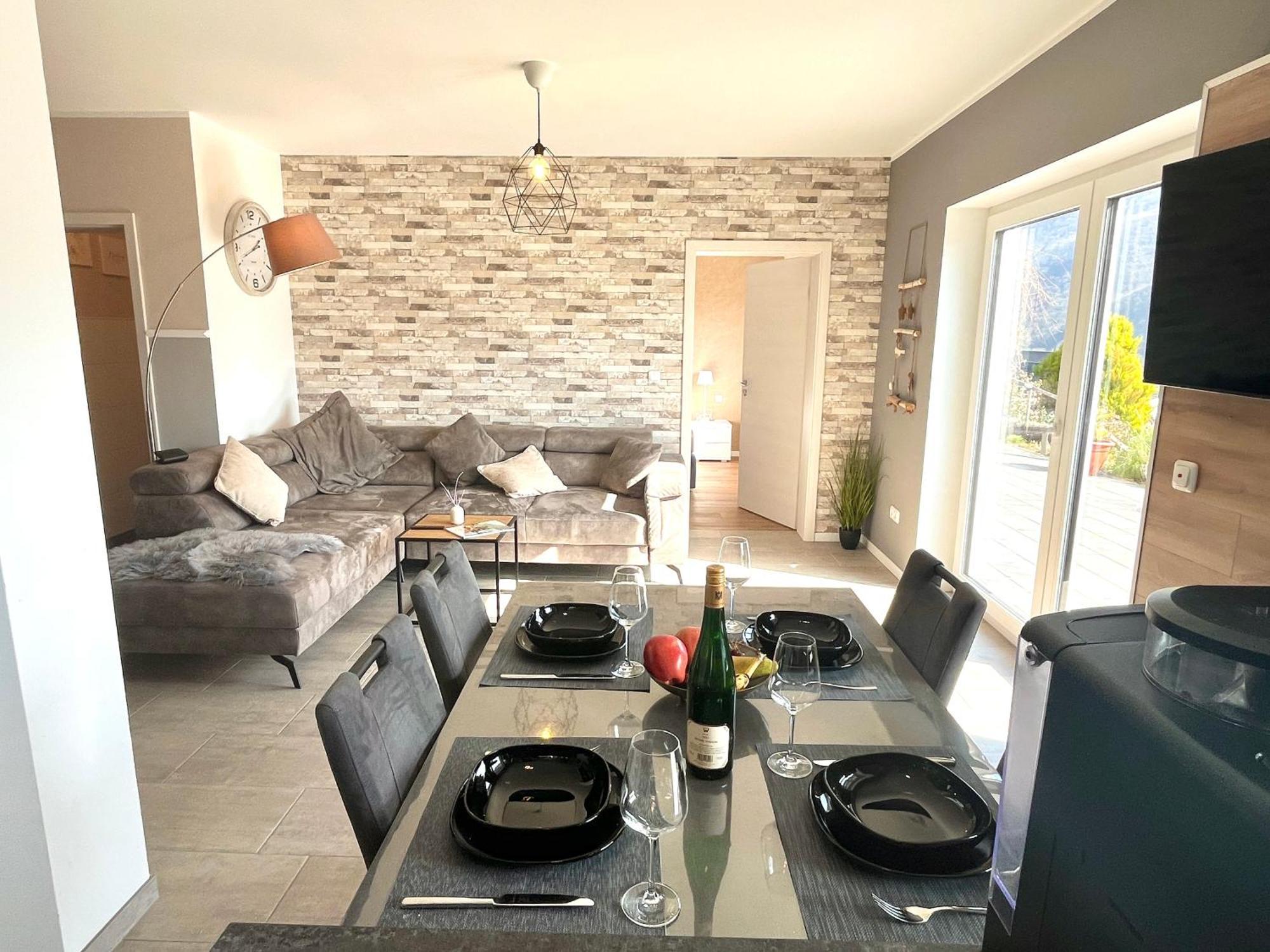 Ferienwohnung Sonnenterrasse, 1-4 Personen, 2 Schlafzimmer, Grosse Terrasse Müden Exterior foto